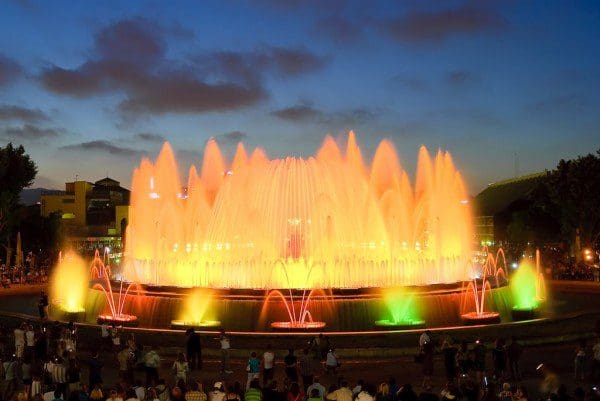ff-Magic-fountain-of-Montjuic-www.junkmail.co.za